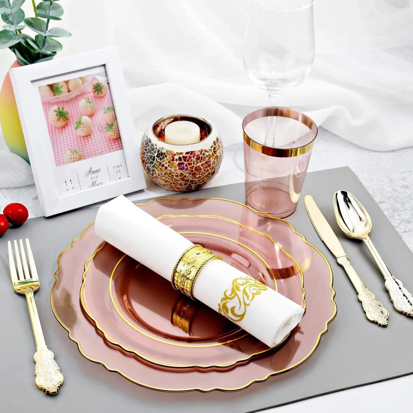 210Pcs Plastic Dinnerware Set