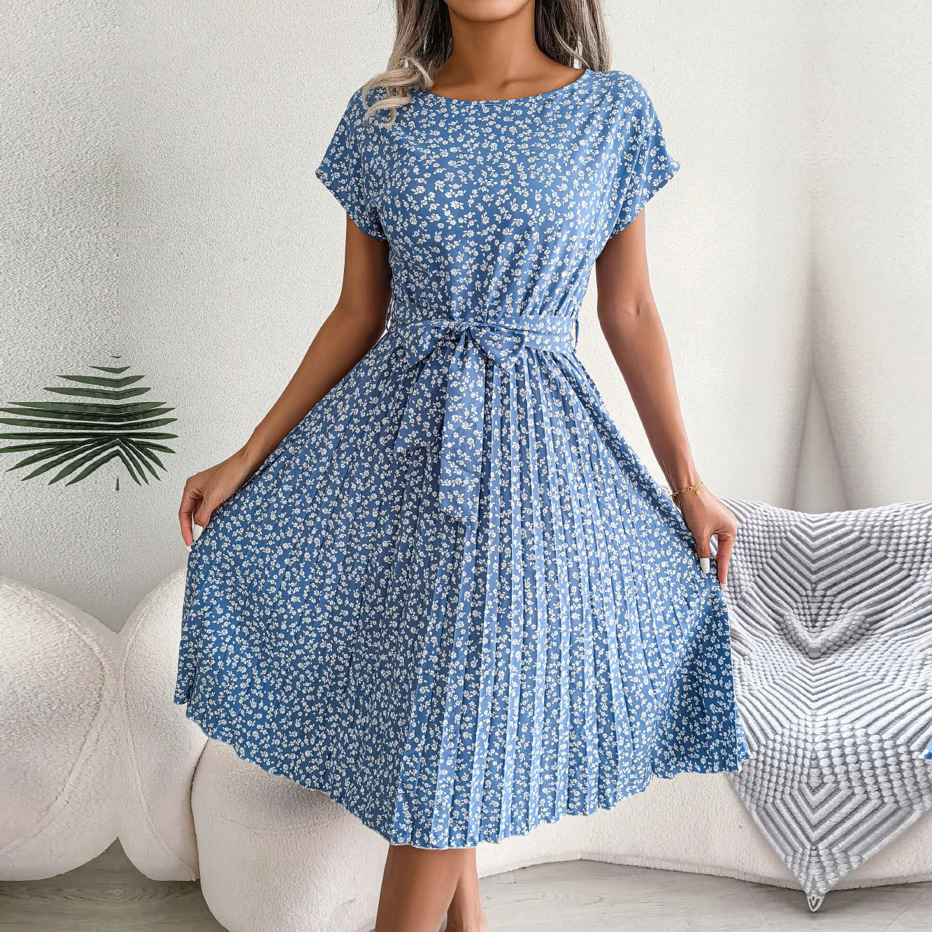 Floral Short Sleeve Pleated Dress